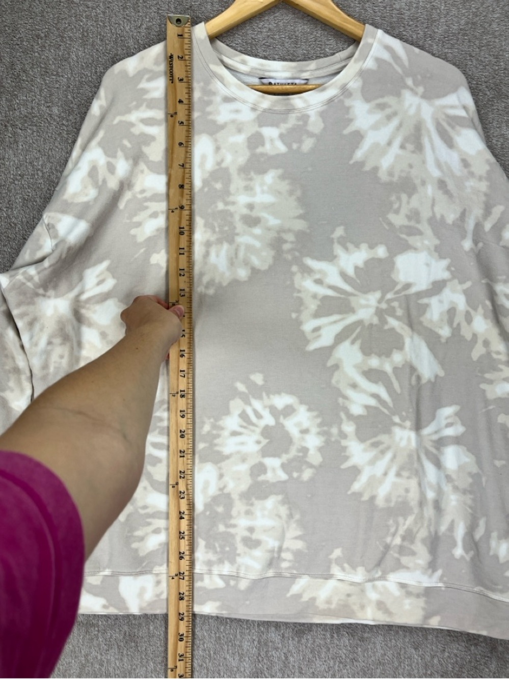 Athleta Balance Printed Pullover Sweatshirt Women 1X Taupe Tie-Dye Soft Stretch - Picture 6 of 6